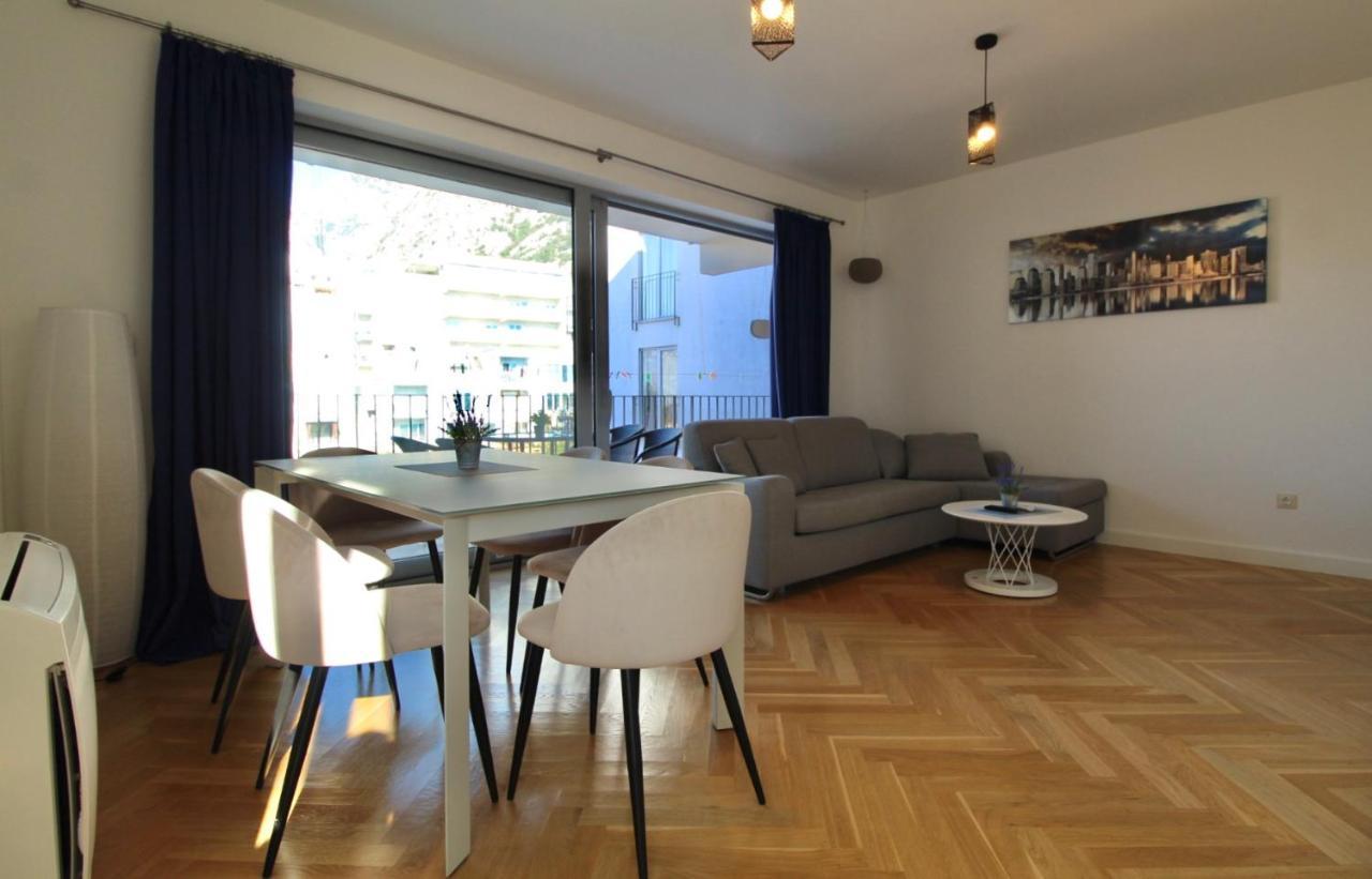 2Bd New Dobrota Apt With Bay Views 科托尔 外观 照片